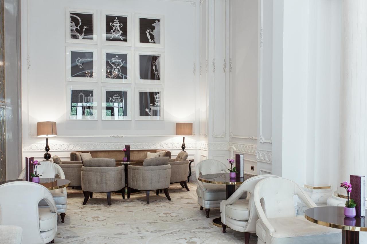 Four Seasons Hotel
