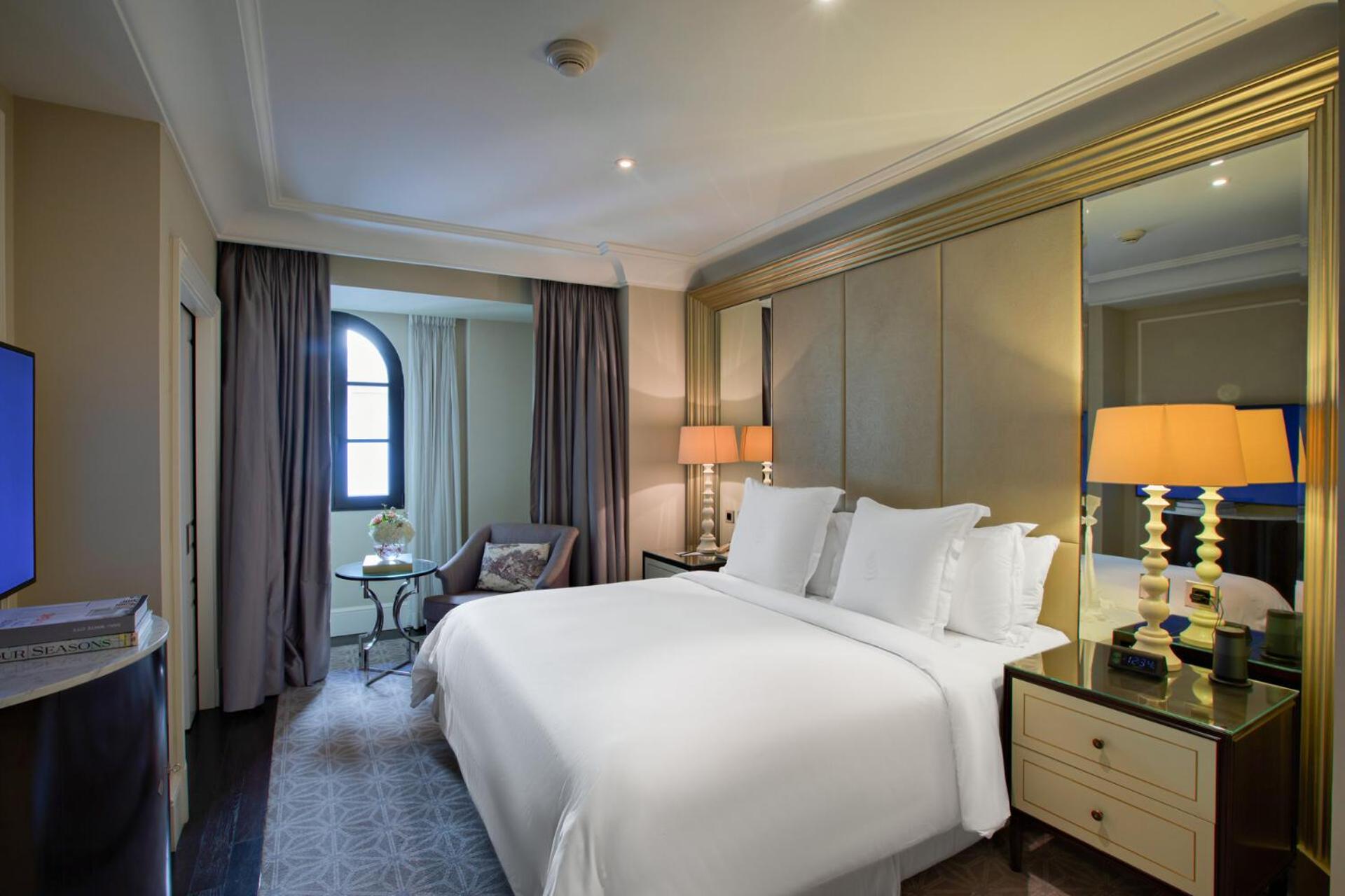 Hotel Four Seasons 5*