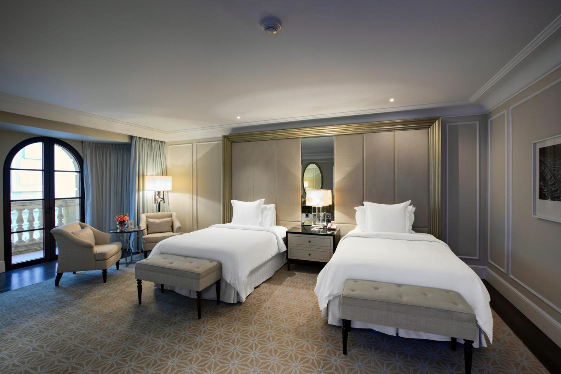 Four Seasons 5*