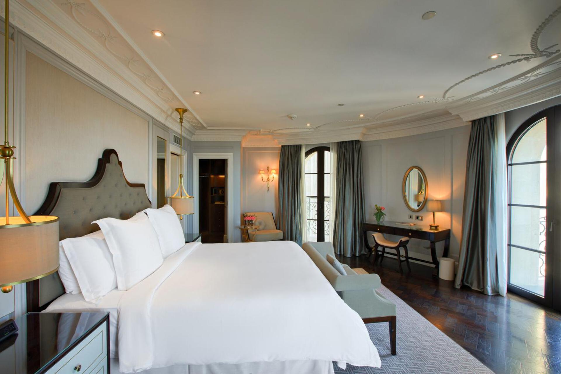 Four Seasons 5* Baku